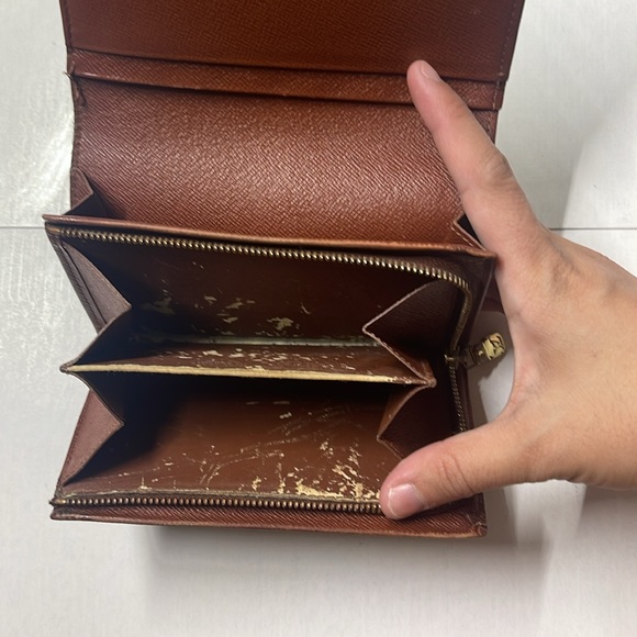 Louis Vuitton Tresor Monogram Bi-Fold - Picture 3 of 9